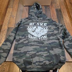 Blake Shelton Camo Hoodie XL, like new