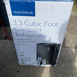 New Mini Fridge 