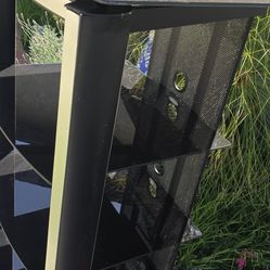 Stand metal and glass