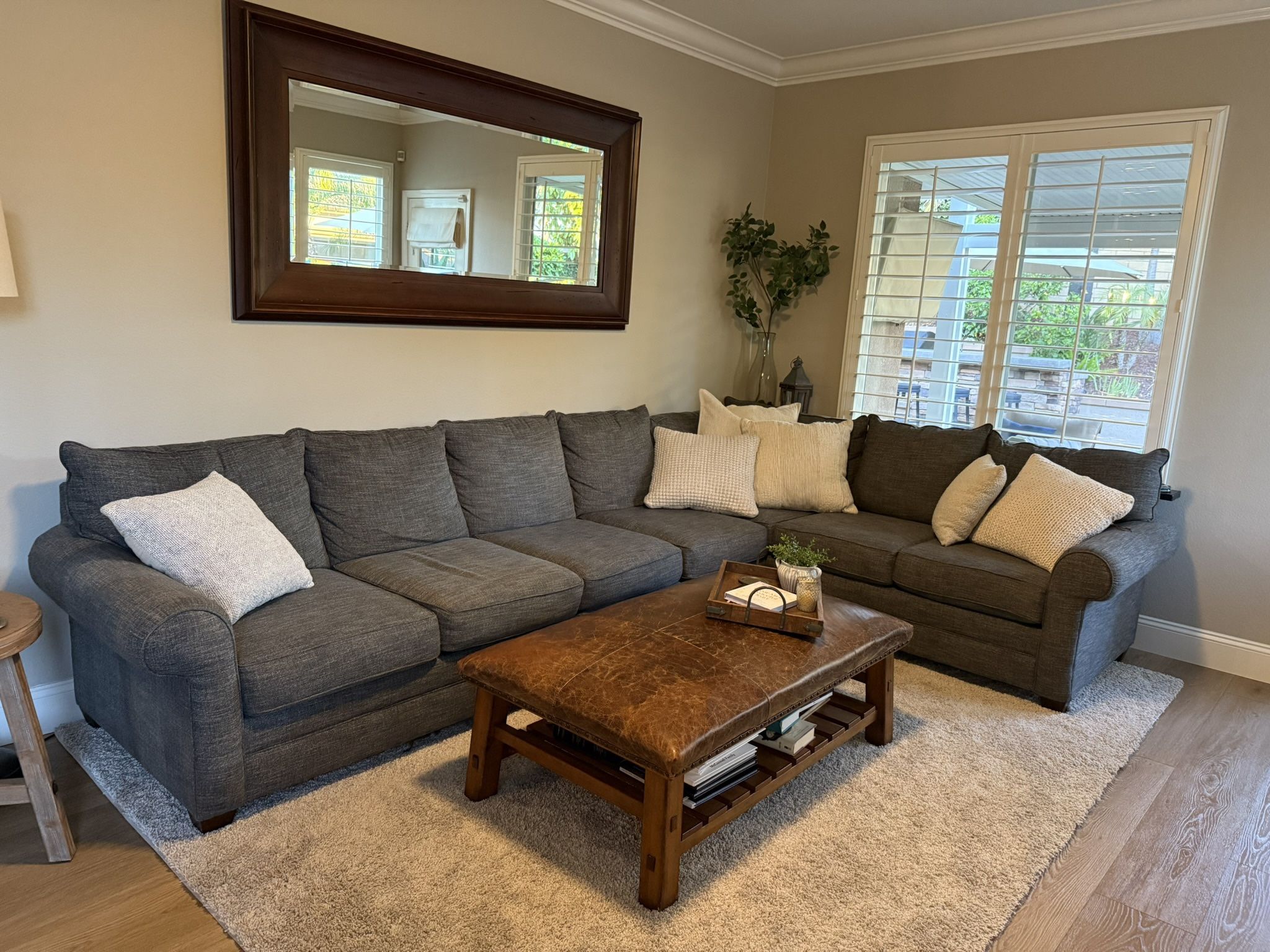 Living Room Furniture (sectional/ottoman/mirror)