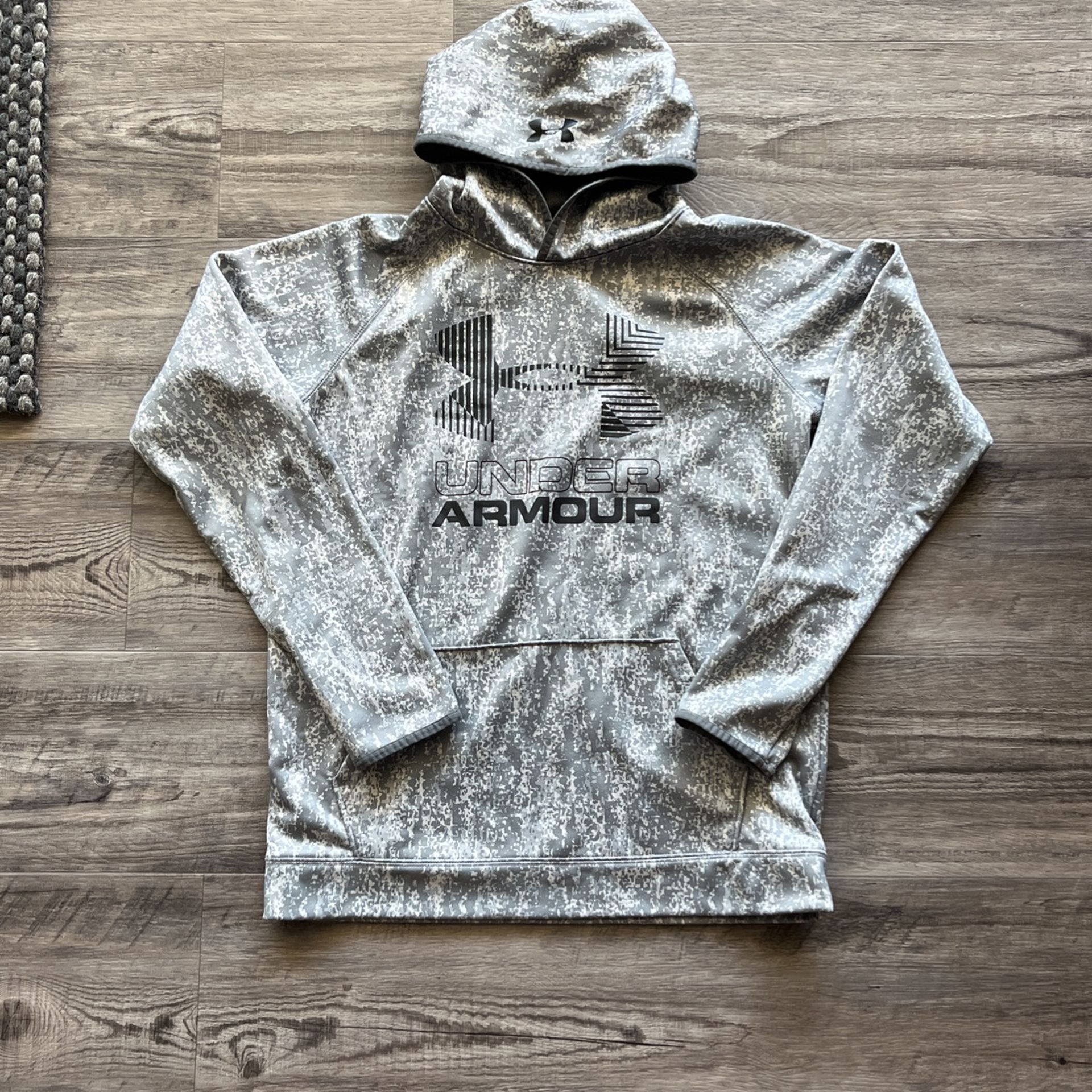 Boys XL Under Armour Sweatshirt Hoodie