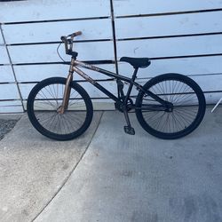 20” Diamondback Box 