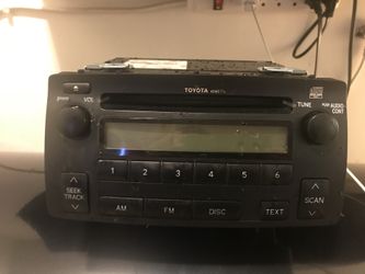 2008 Toyota Corolla radio en buena condition