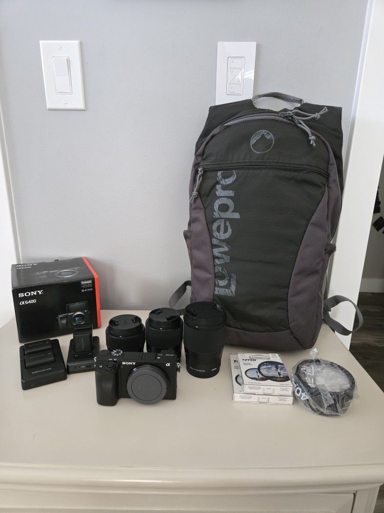 Sony A6400 With Sigma Trio lenses + Extras