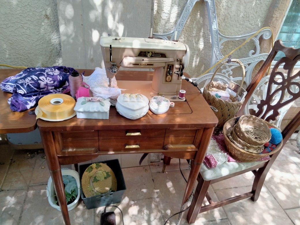 Singer Sewing Machine And Chair