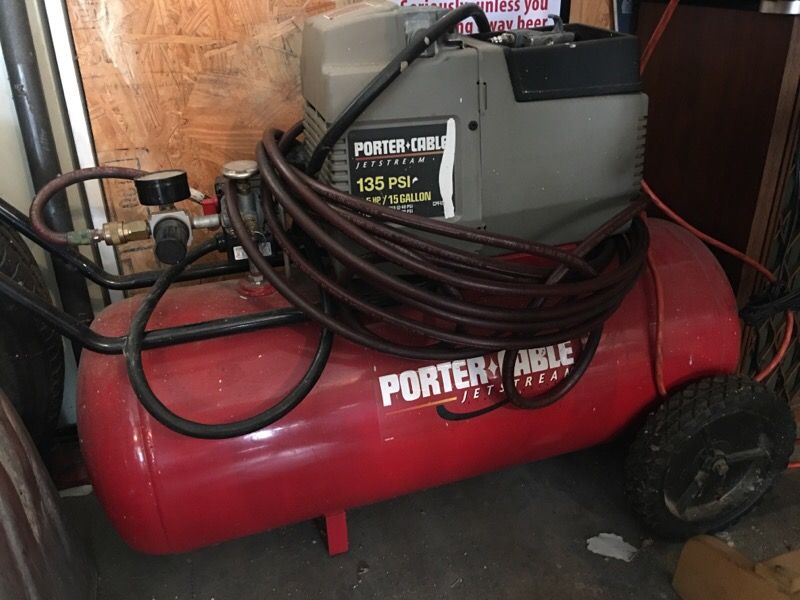 135 psi 4.5 HP 15 gallon Porter Cable Jetstream air compressor