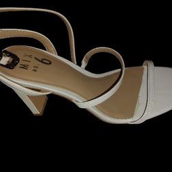 Strapy Size 6 White Woman's Heels