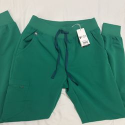 Brand New Figs Scrub  Zamora Jogger Pants Size Small Tall  (Limited Edition Evergreen) 