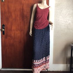 Gap shirt and rue 21 skirt