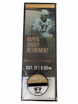 Anaheim Ducks Paul Kariya Hockey Puck Jersey retirement night