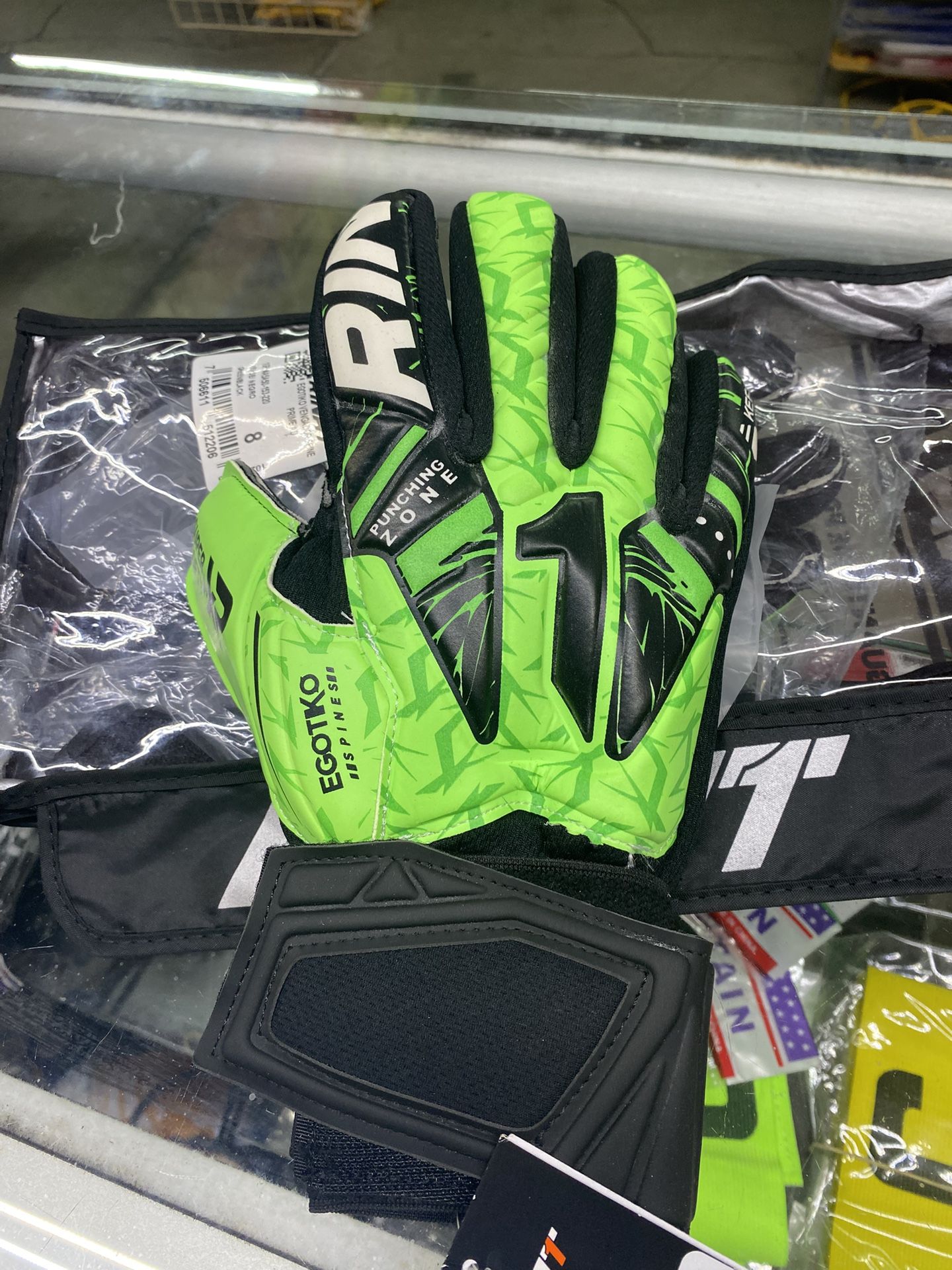 Goli 🧤 Gloves