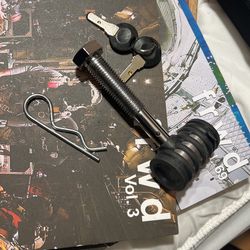 Locking Hitch Pin Threaded New