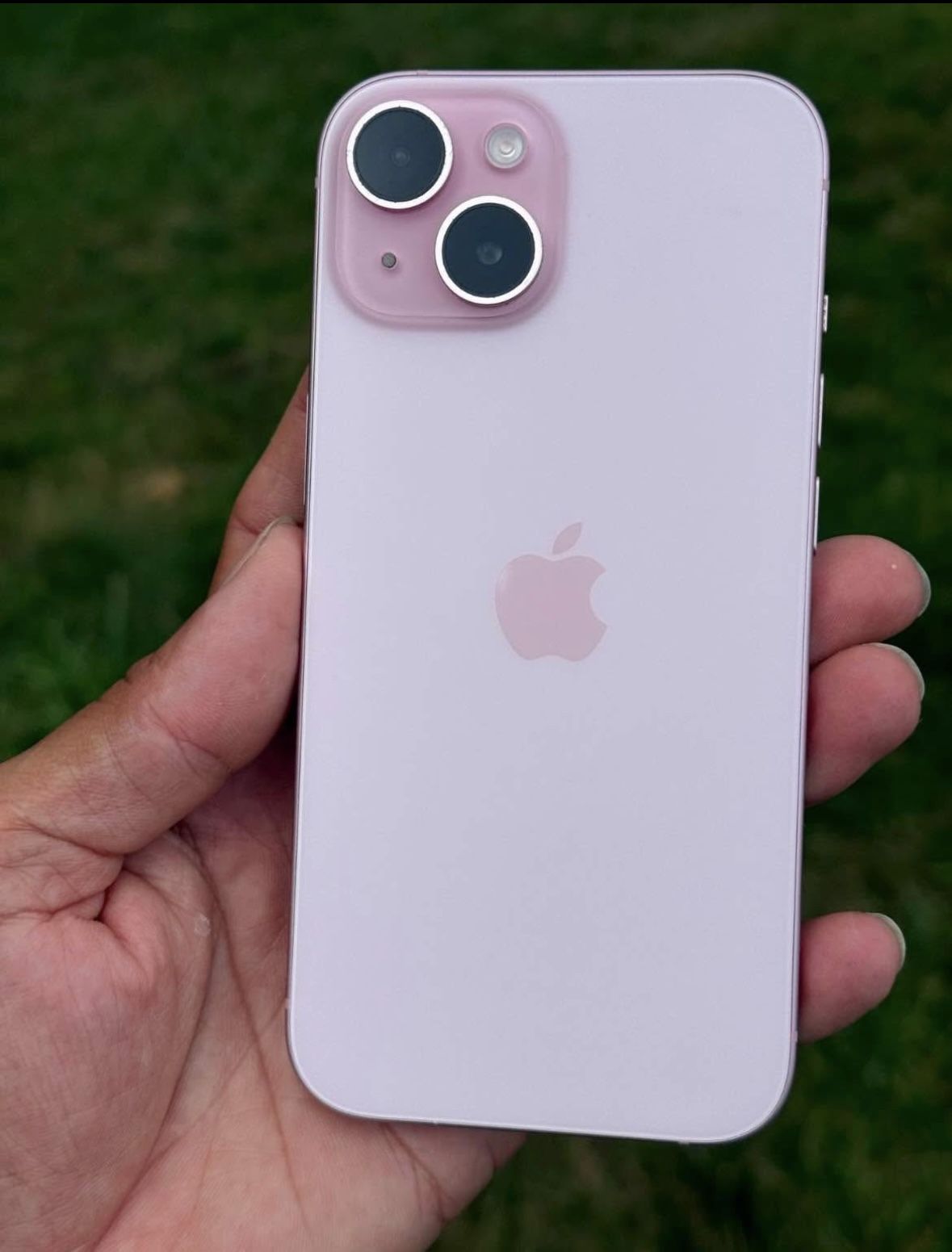 UNLOCKED Iphone 15 Pink