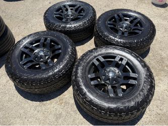 18” brand new fuel off road rims with good used Toyo tires 6 lug Chevy gmc Toyota ford dodge Nissan