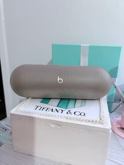 Beats Pill