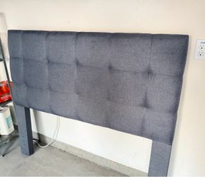 Full size bed