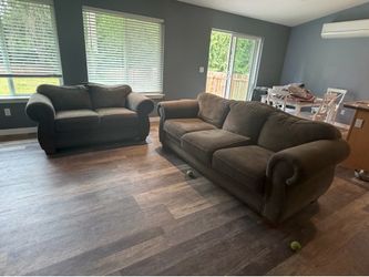 Couch set
