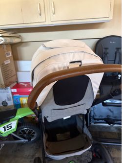 Nanu Stroller