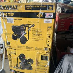 Pressure Washer Dewalt 4400
