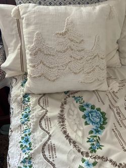 17” new Cream Tufted Christmas Tree Throw Pillow