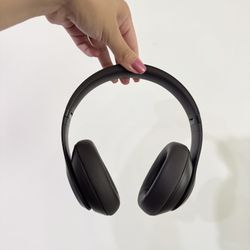Beats Studio Pro