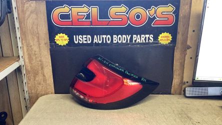 21 24 Chrysler Pacifica RH Tail light LED OEM.