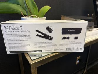 Cordless Flat Iron