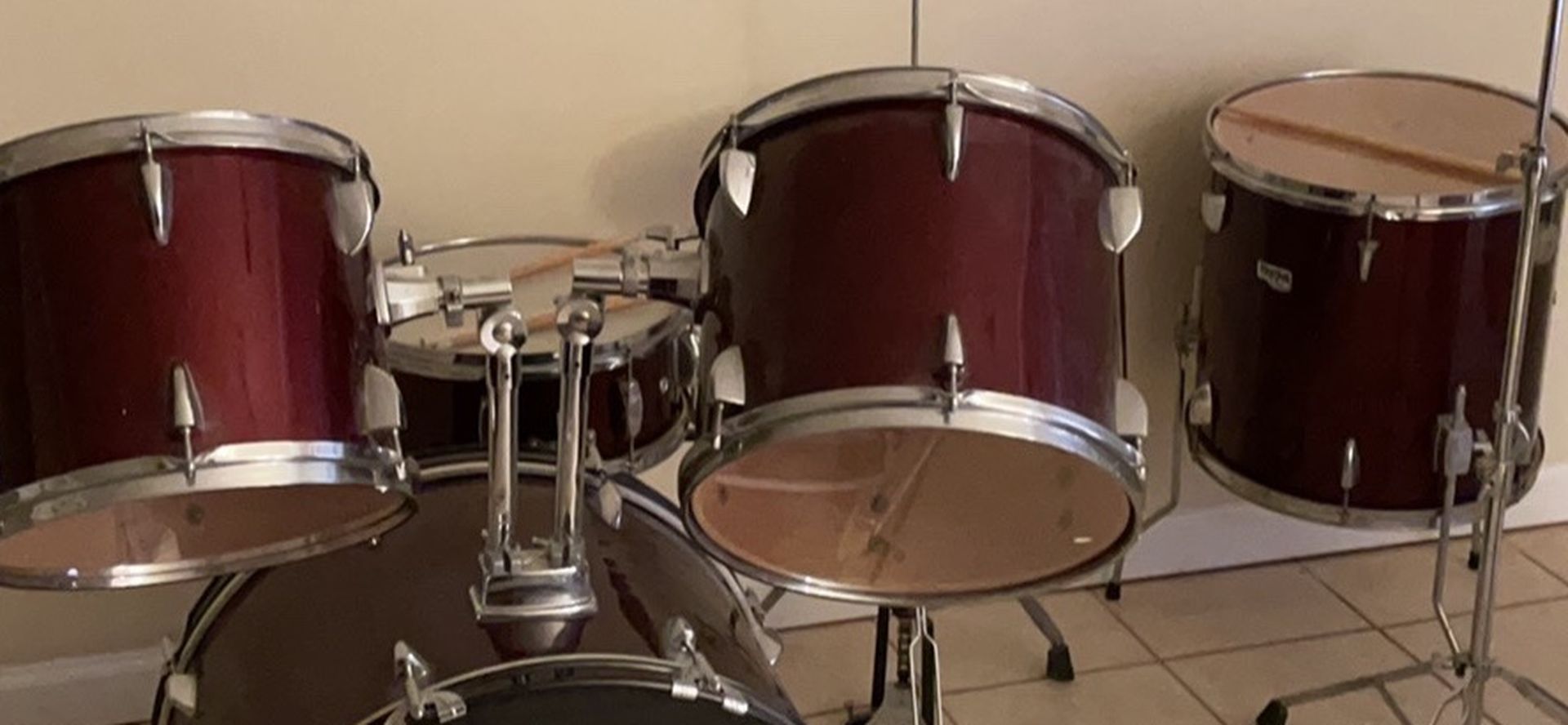 7-pc Rhythm Art Drumset