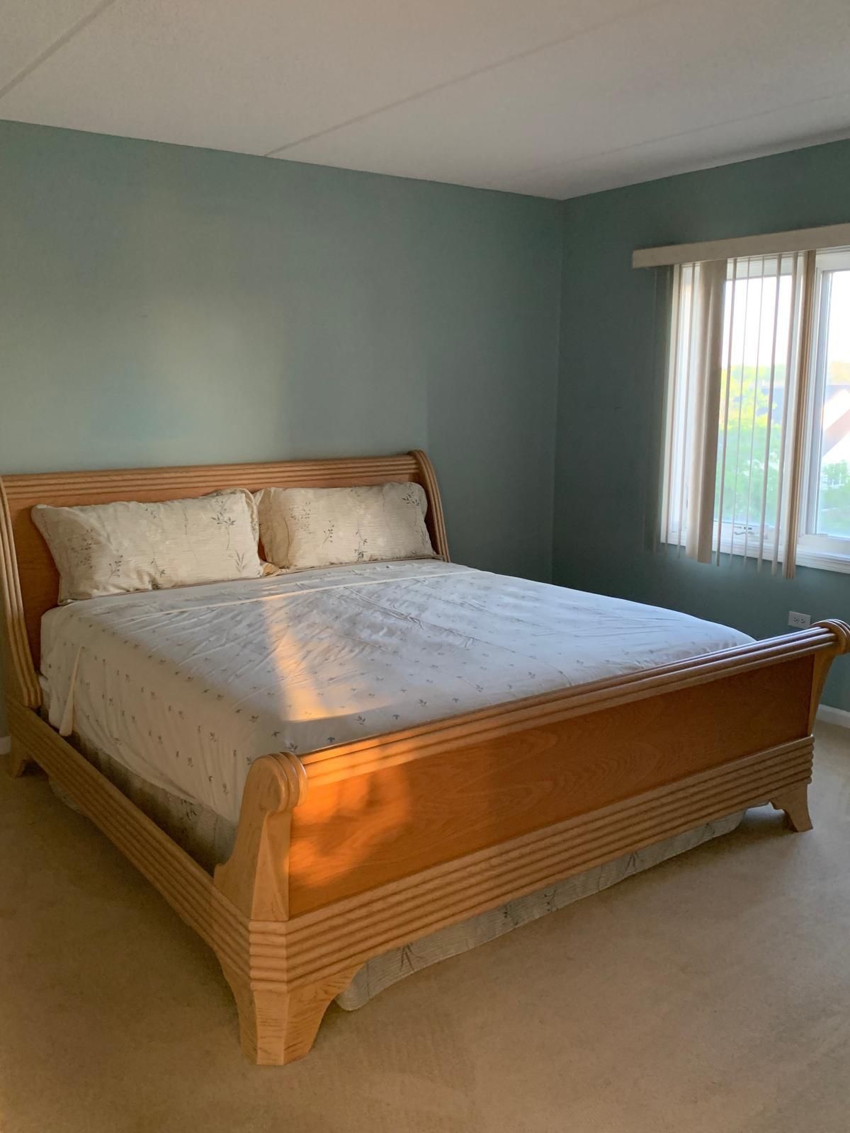 KING SIZE BED FRAME WITH MATTRESS