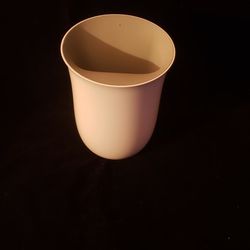 WIRELESS PHONE CHARGER/SANITIZER