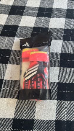 Adidas Predator Match Goalkeeper Gloves Size 3 – Excellent Condition