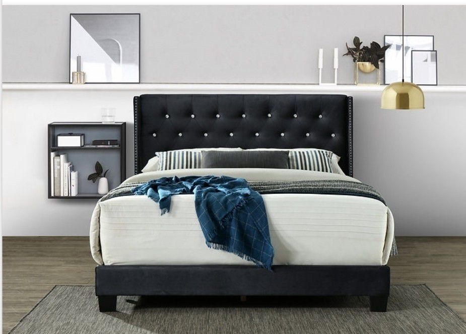 Black Upholstered Tufted Bed Frame, Mattress