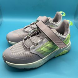 Adidas Terrex Kids Trail Shoes Size 2Y