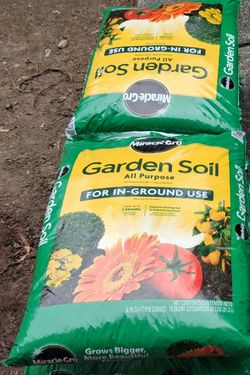 Miracle Grow Garden Soil