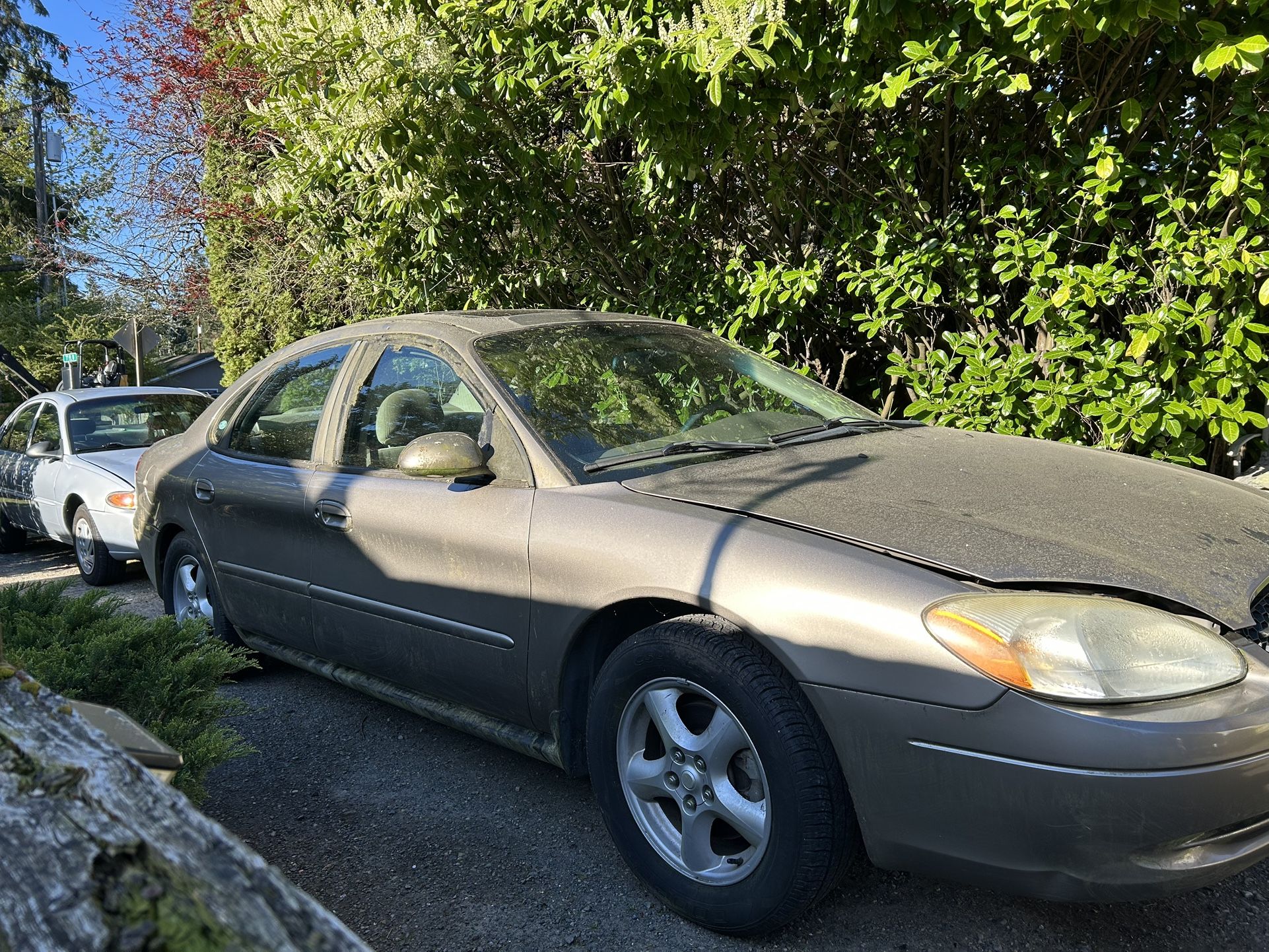 2003 Ford Taurus