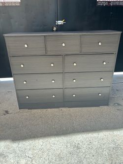9 Drawers dresser different colors available