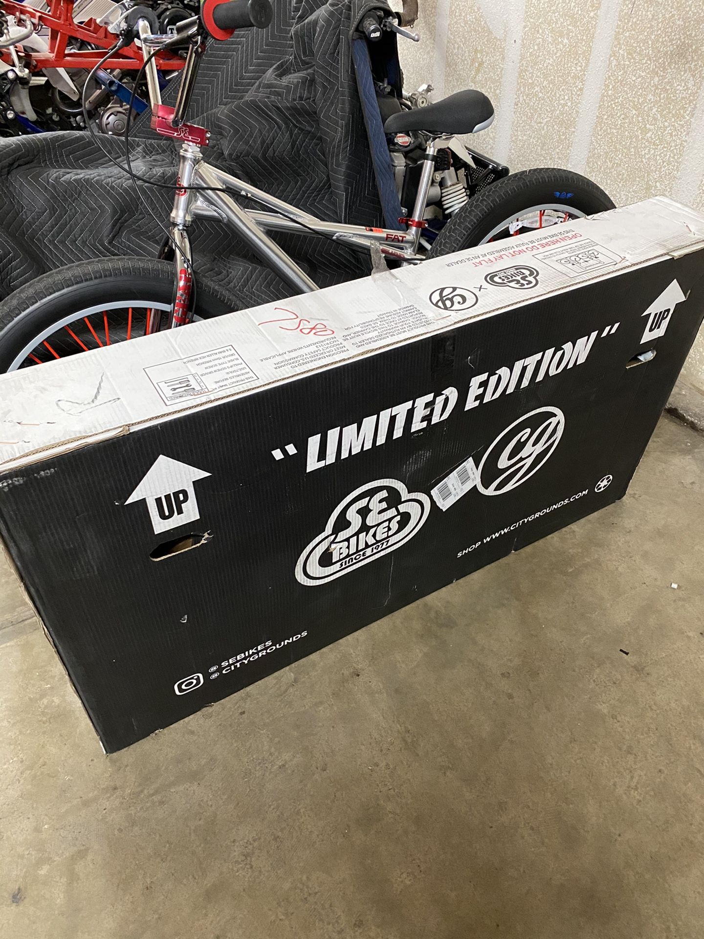 29 big flyer x city grounds se bikes 2021 white splatter cookies and cream