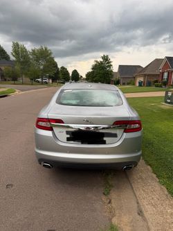 2010 jaguar XF