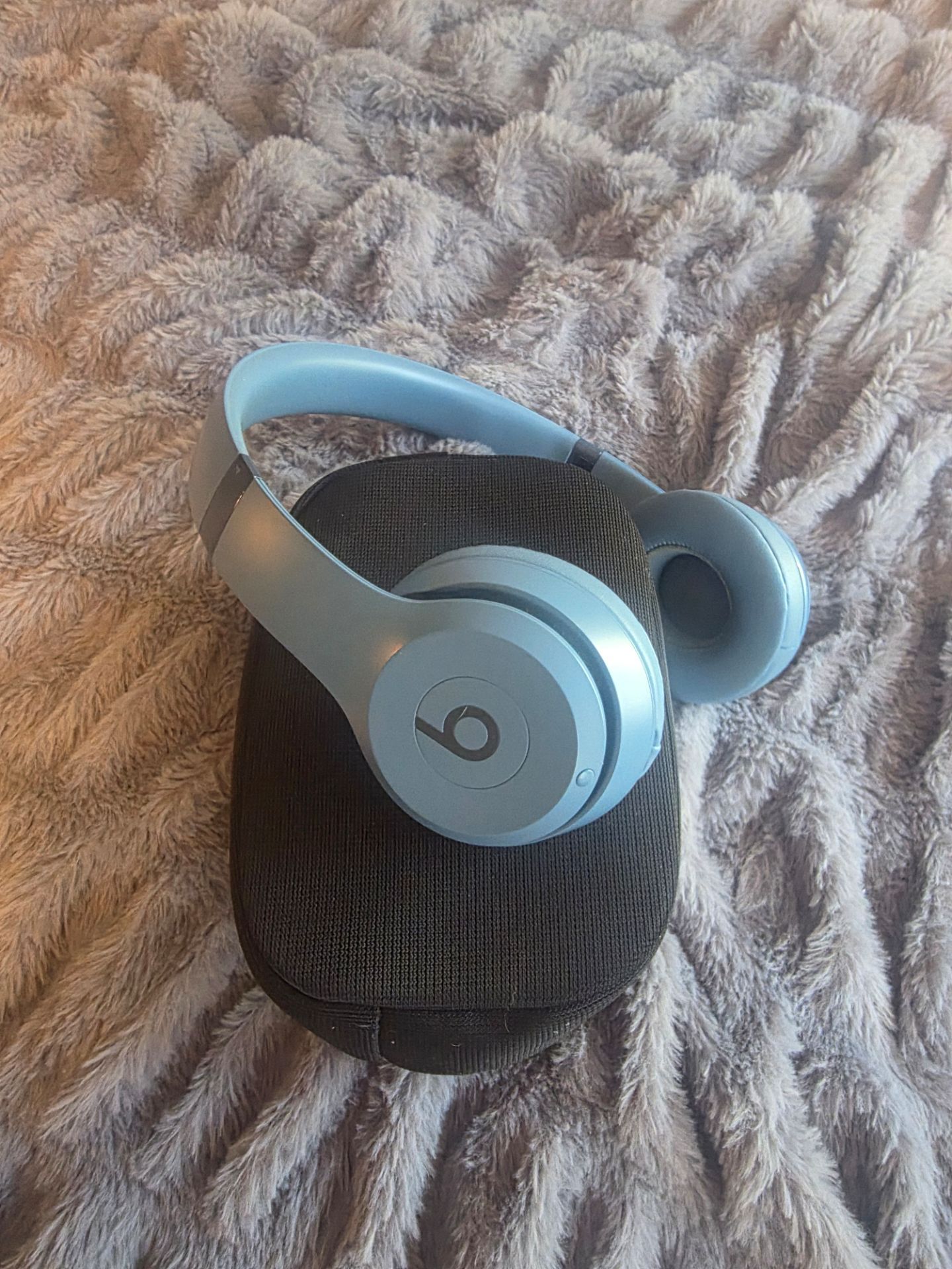 Beats solo 4 wireless headphones