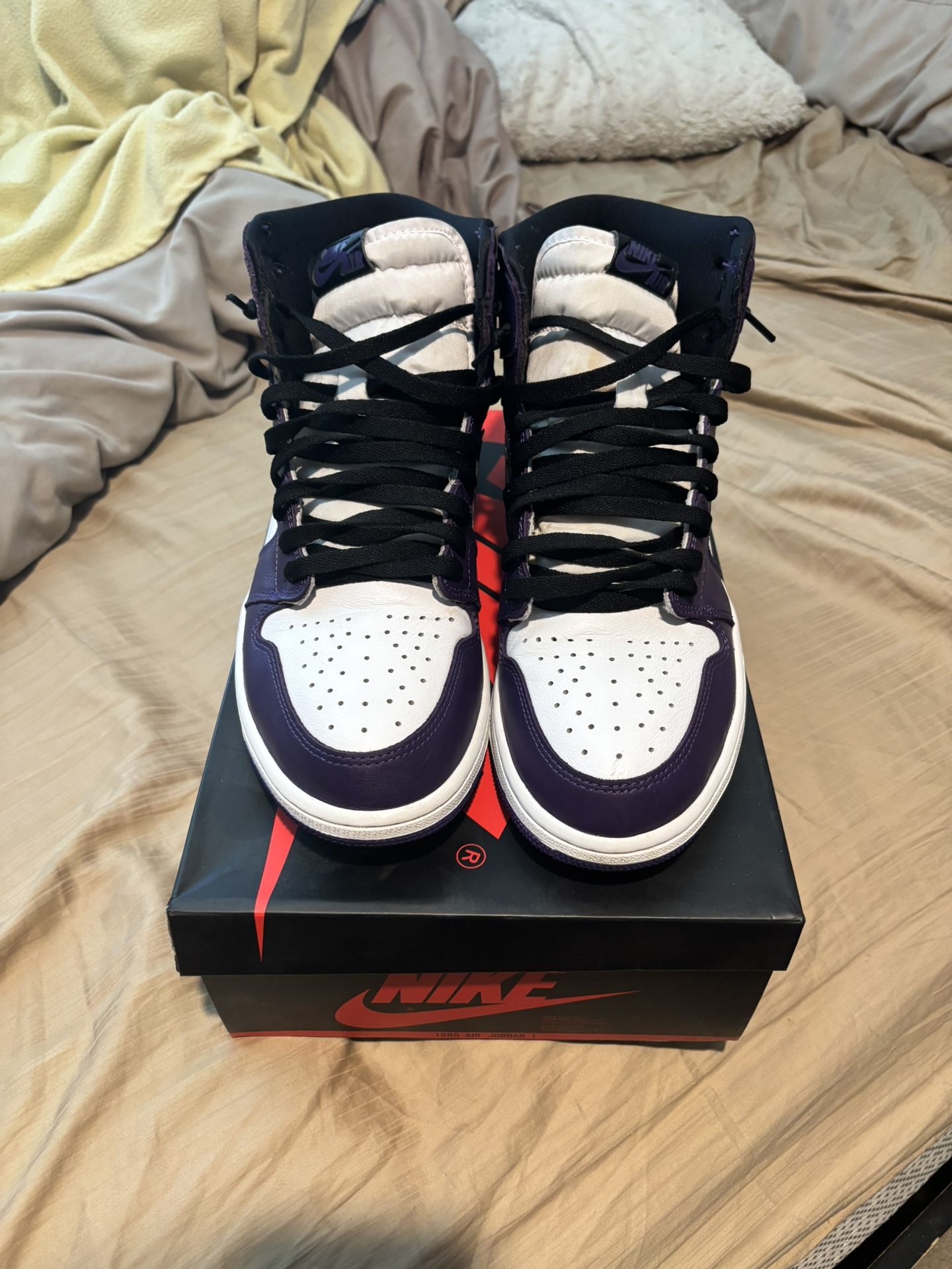 Jordan 1s Sz12 Court Purple