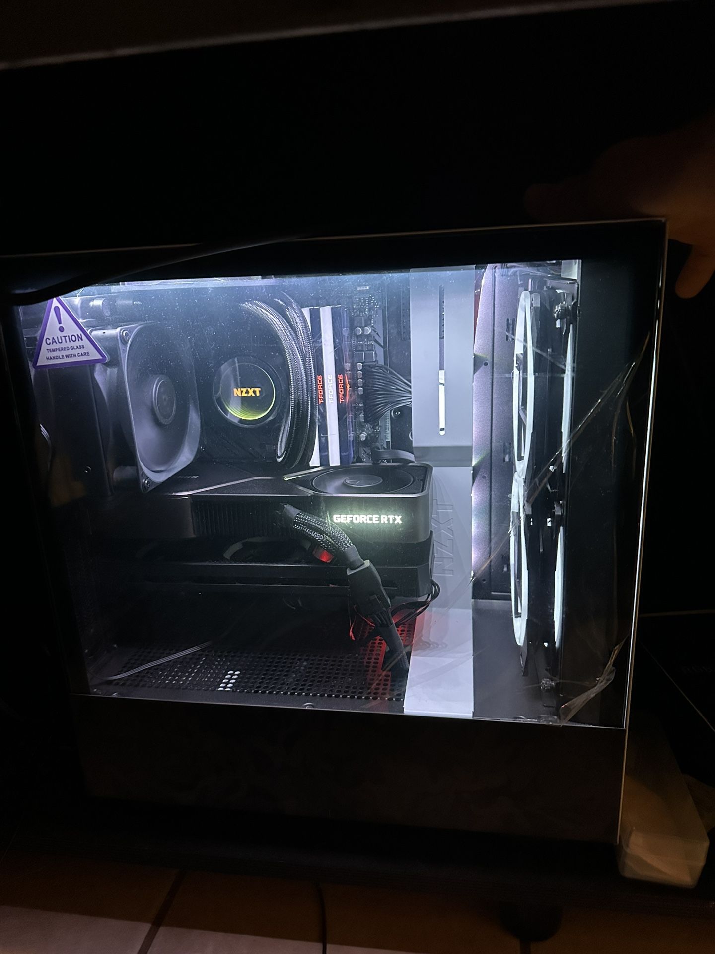 Mint Condition Nzxt Ryzen 3080 Gaming Pc