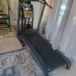 Treadmill 