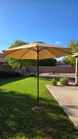 9' Patio Umbrella with Tilt and metal Base