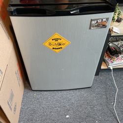 Mini Fridge For Salw
