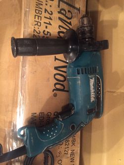 Makita hammer drill works good