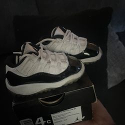 4c Jordan 11 Retro Low