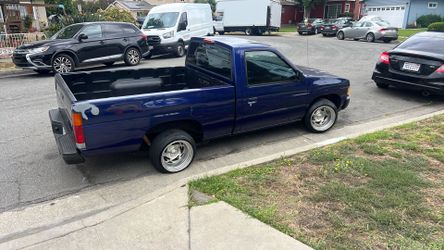 Nissan hardbody