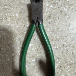 Lindstrom diagonal cutting pliers or nippers.