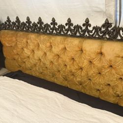 Archlace Hollywood Vintage King Headboard And Tufted Bench