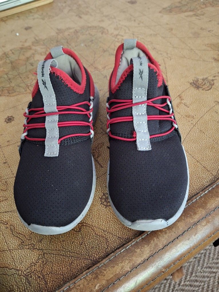 Childs Reebok Size 10 Kid